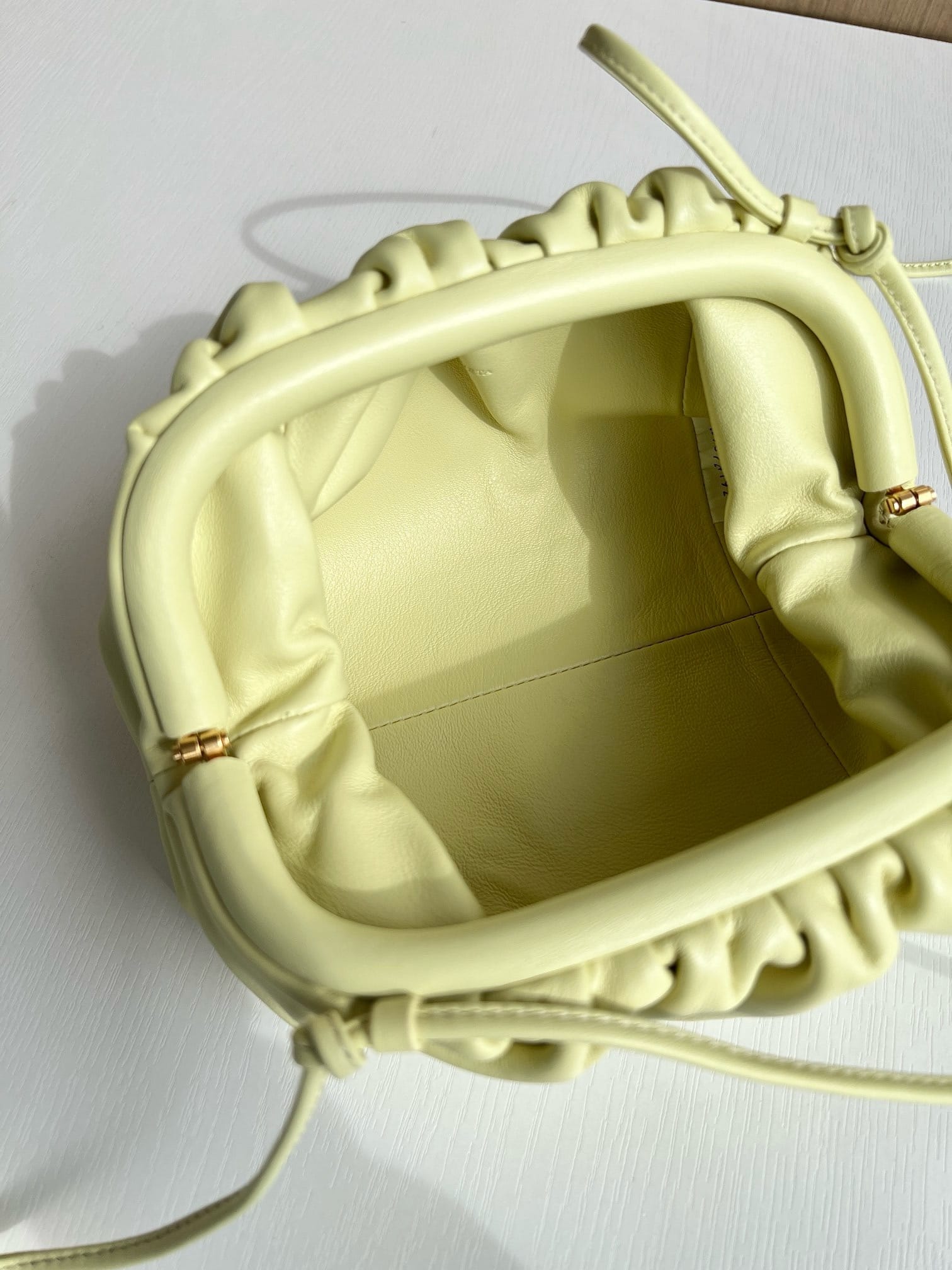 Pouch Bottega Veneta S585822.7