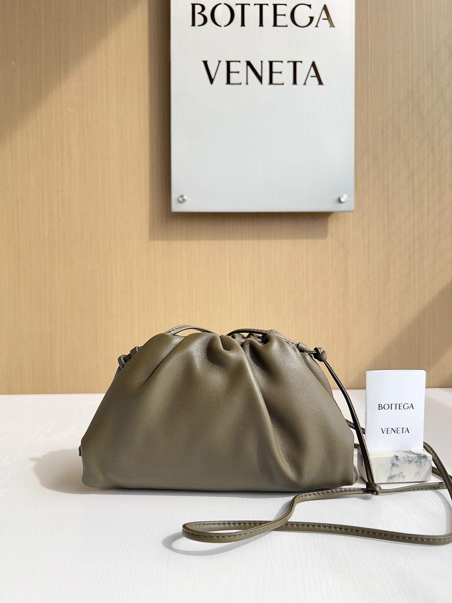 Pouch Bottega Veneta S585822.16