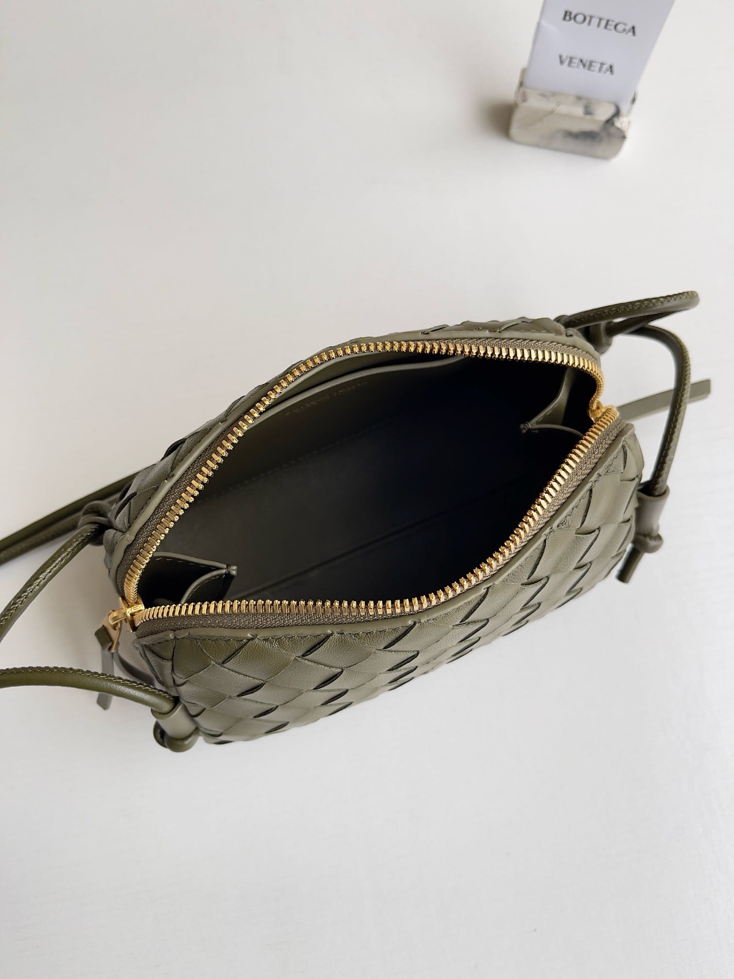 Intrecciato Concert Pouch Bottega Veneta 794258.4