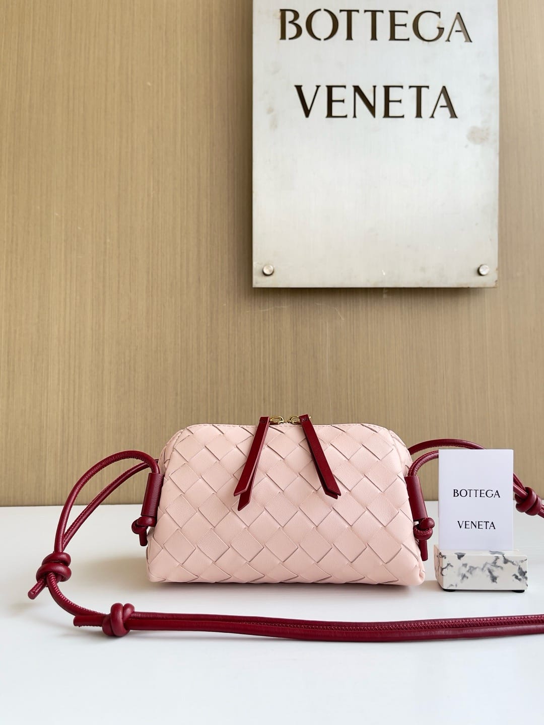 Intrecciato Concert Pouch Bottega Veneta 794258.5