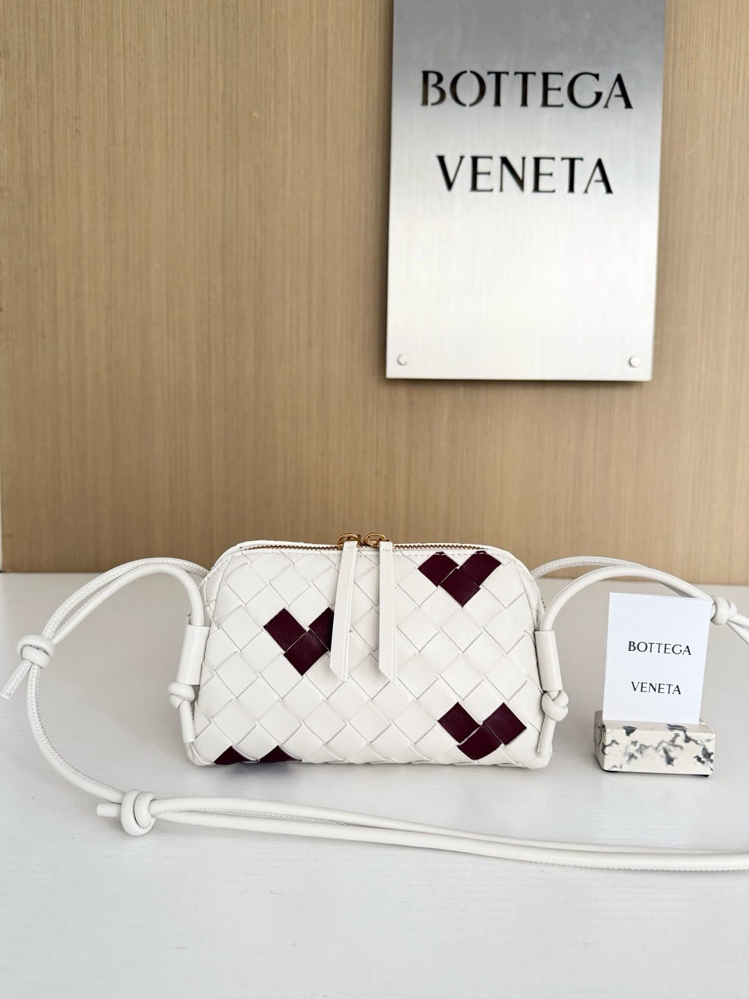 Intrecciato Concert Pouch Bottega Veneta 794258.9