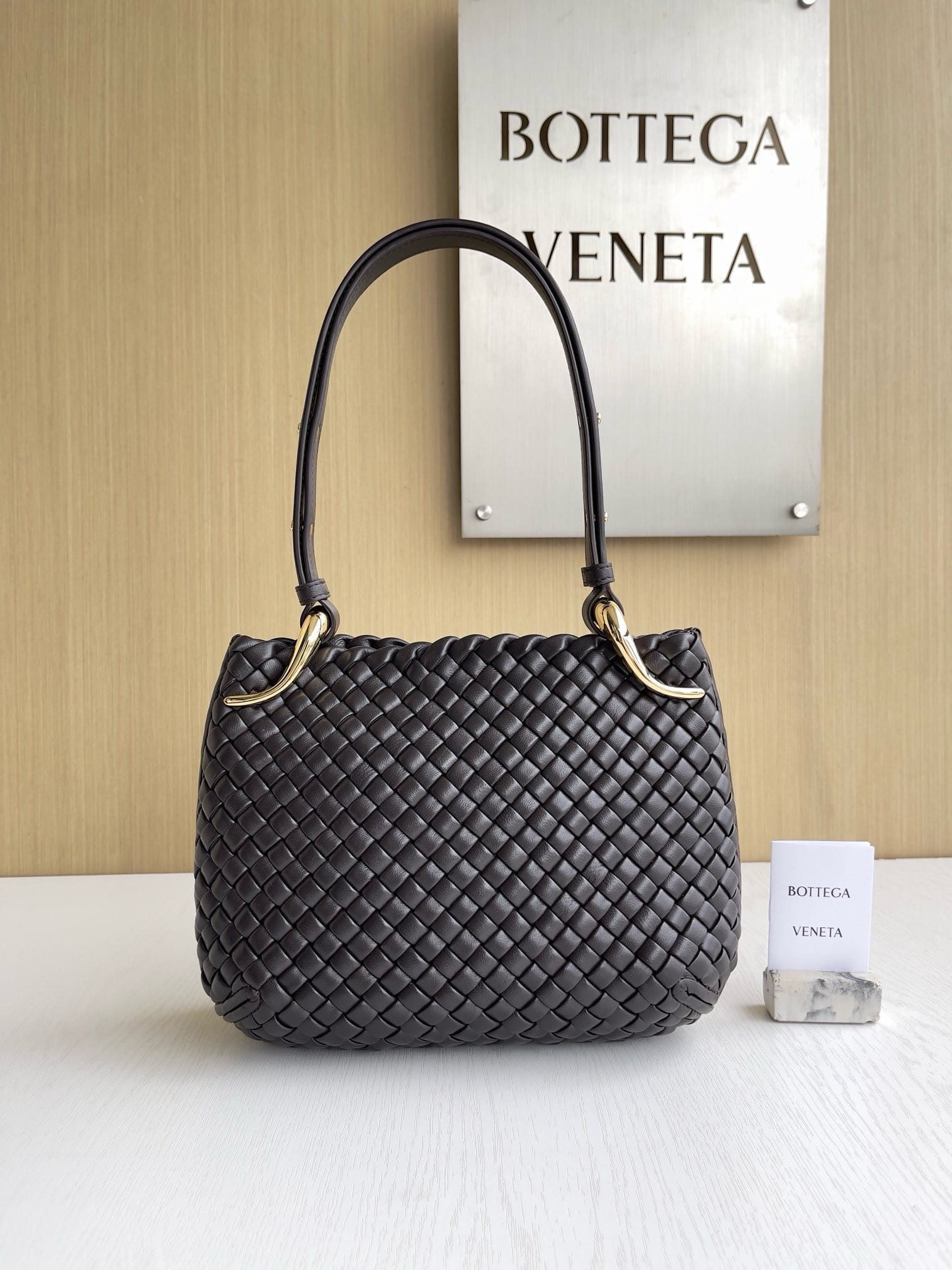 Clicker 28cm Bottega Veneta 730968.4