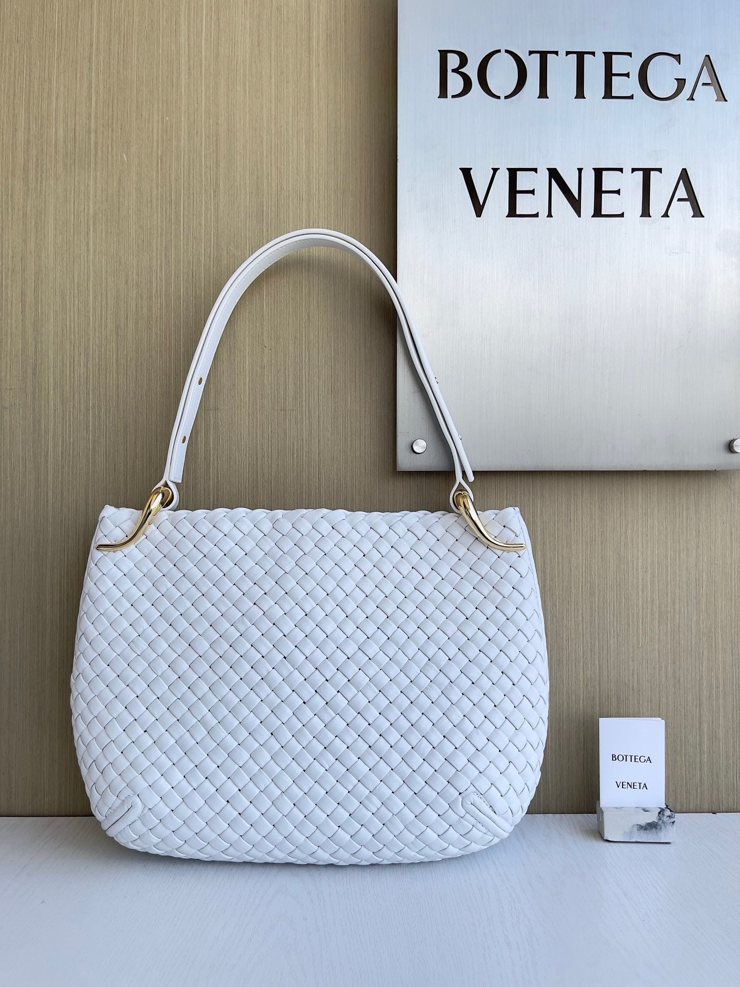 Clicker 36cm Bottega Veneta 730969.1