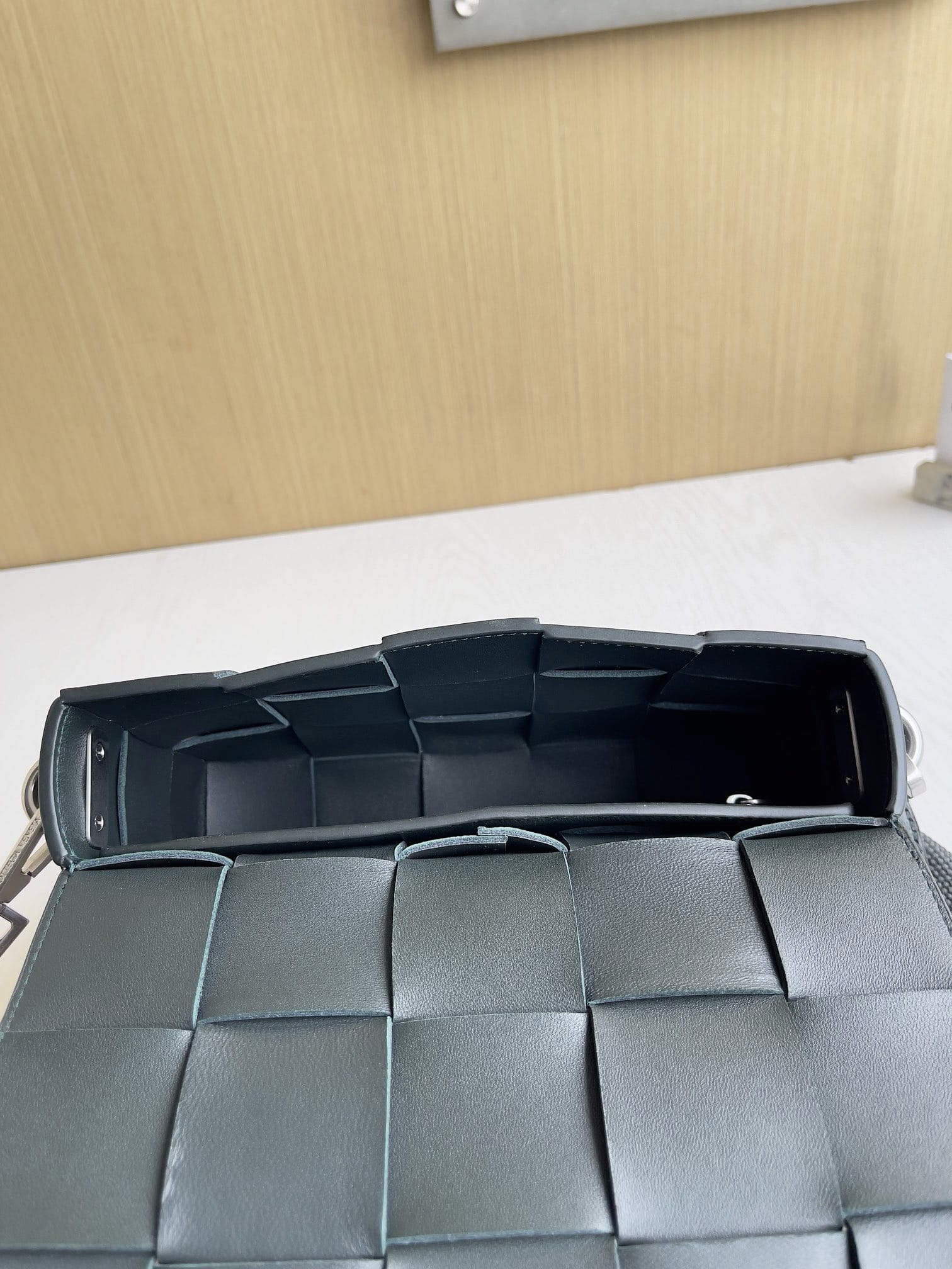 Cassette 23ss Bottega Veneta 741777.7