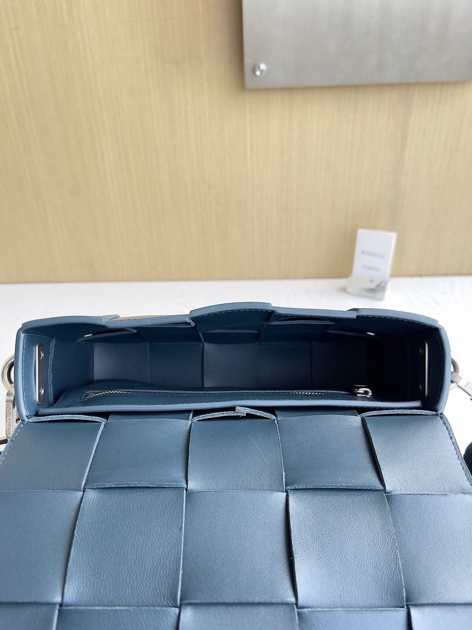 Cassette 23ss Bottega Veneta 741777.8