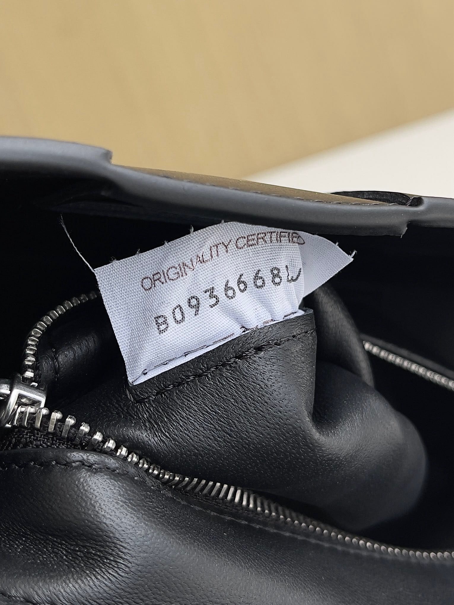 Cassette 23ss Bottega Veneta 741777.9