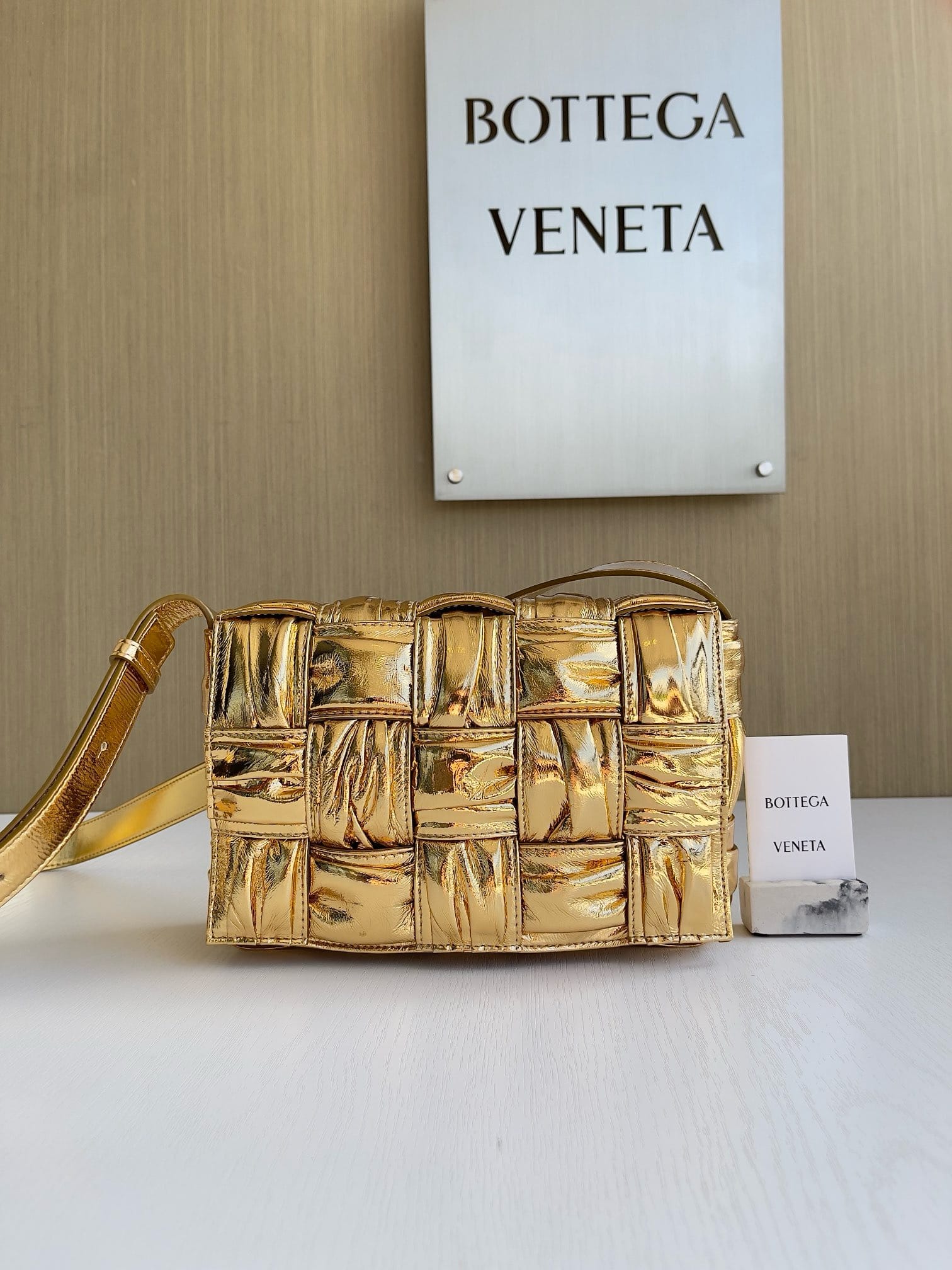Cassette 25cm Bottega Veneta 717089.9