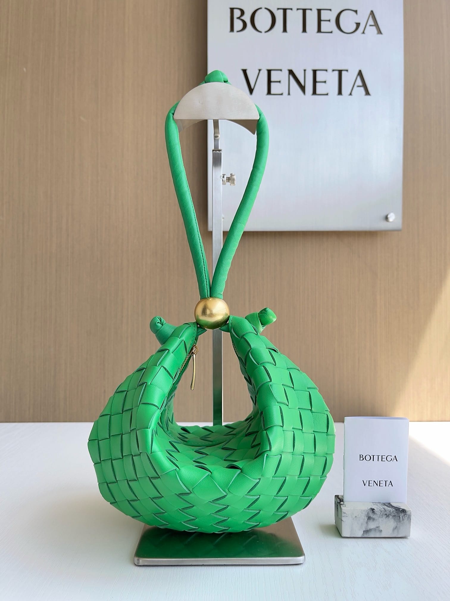 Turn 29cm Bottega Veneta 701023. 2