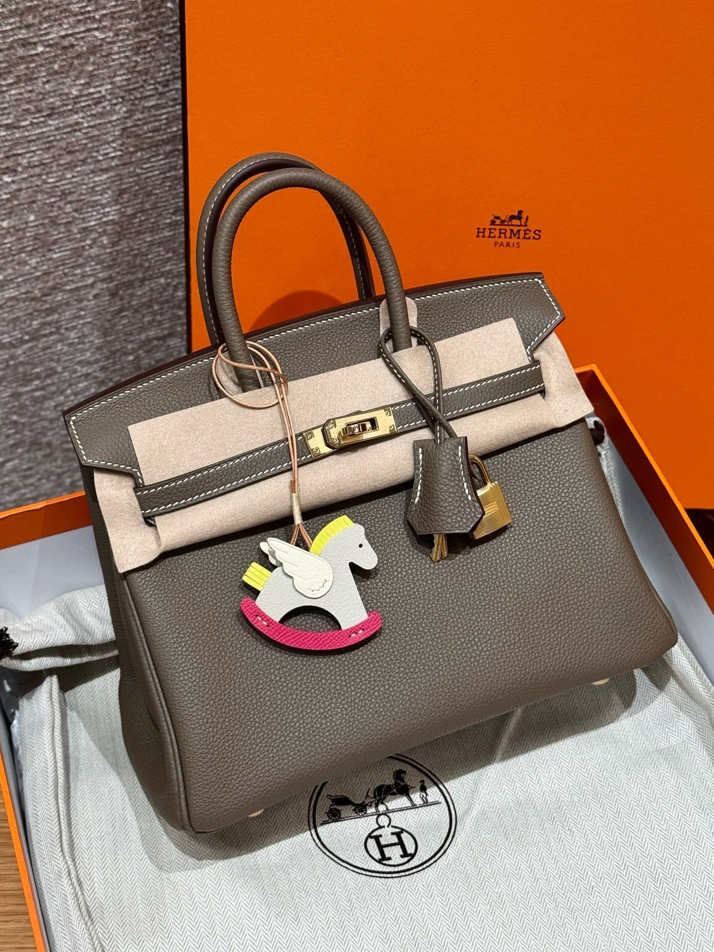 Birkin Hermes Togo 18/Etoupe gold