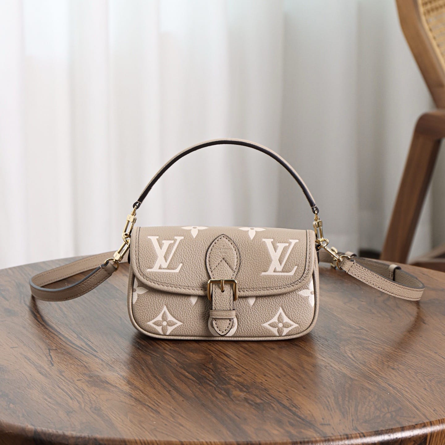 Diane nano Louis Vuitton M83300