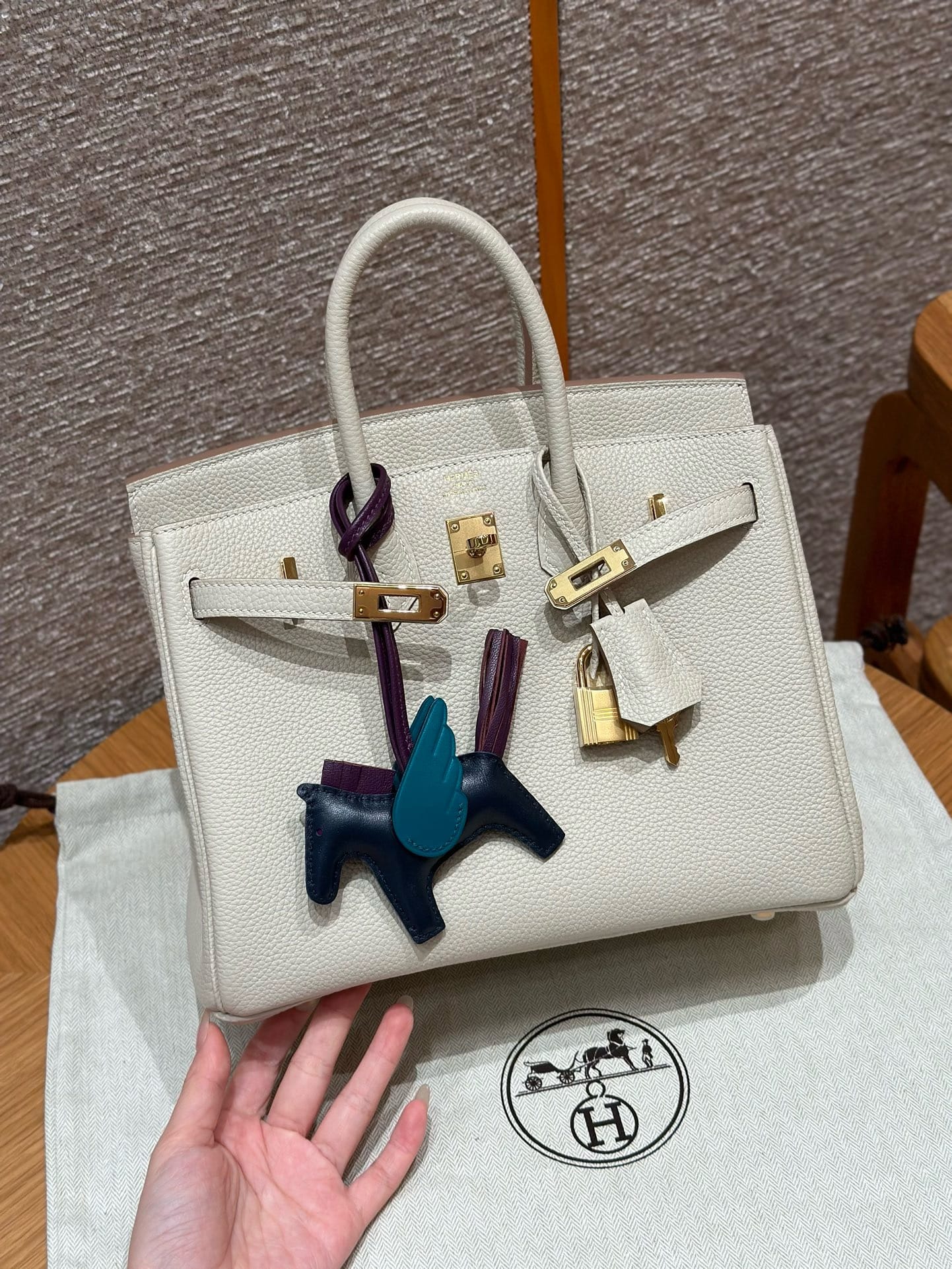 Birkin Hermes Togo ck10/Craie gold