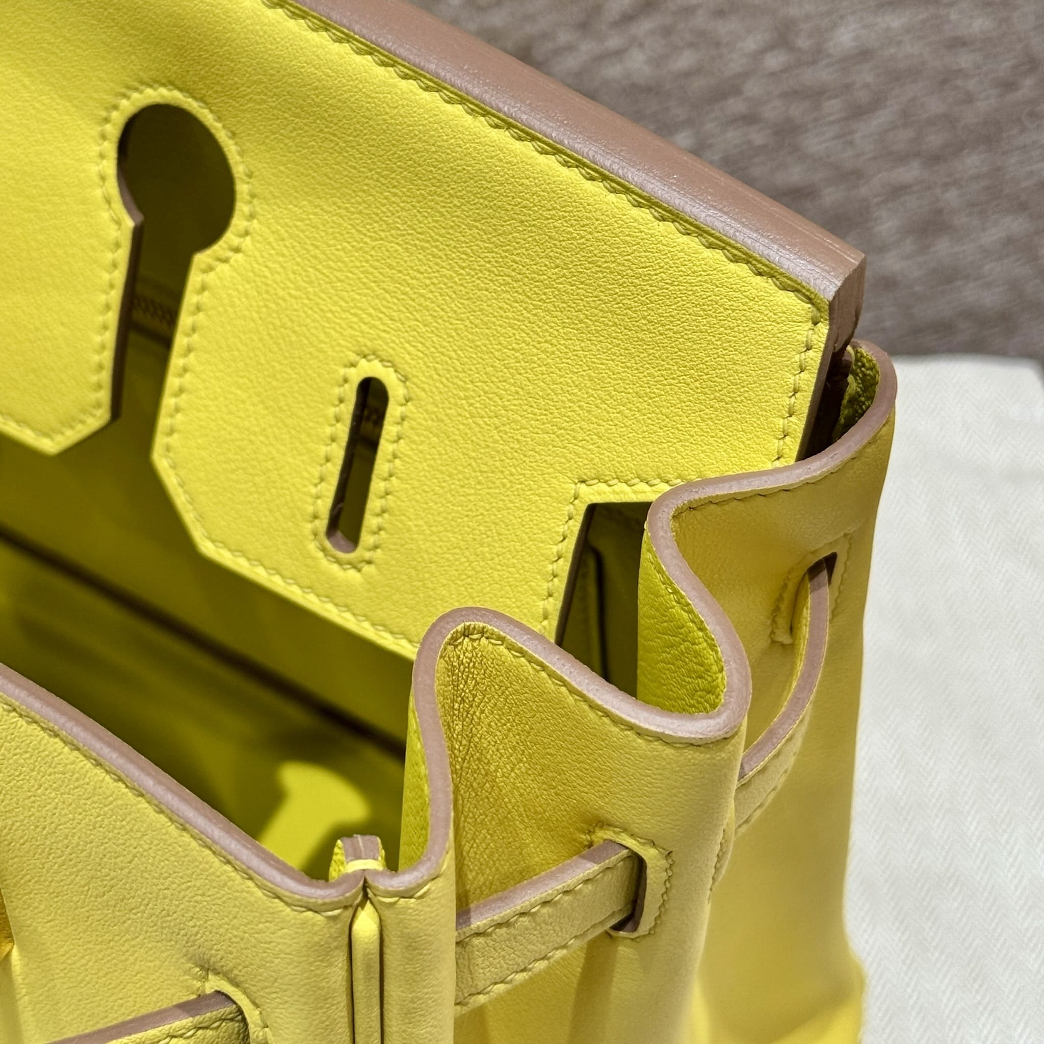 Birkin Hermes Swift 9R/Lime gold