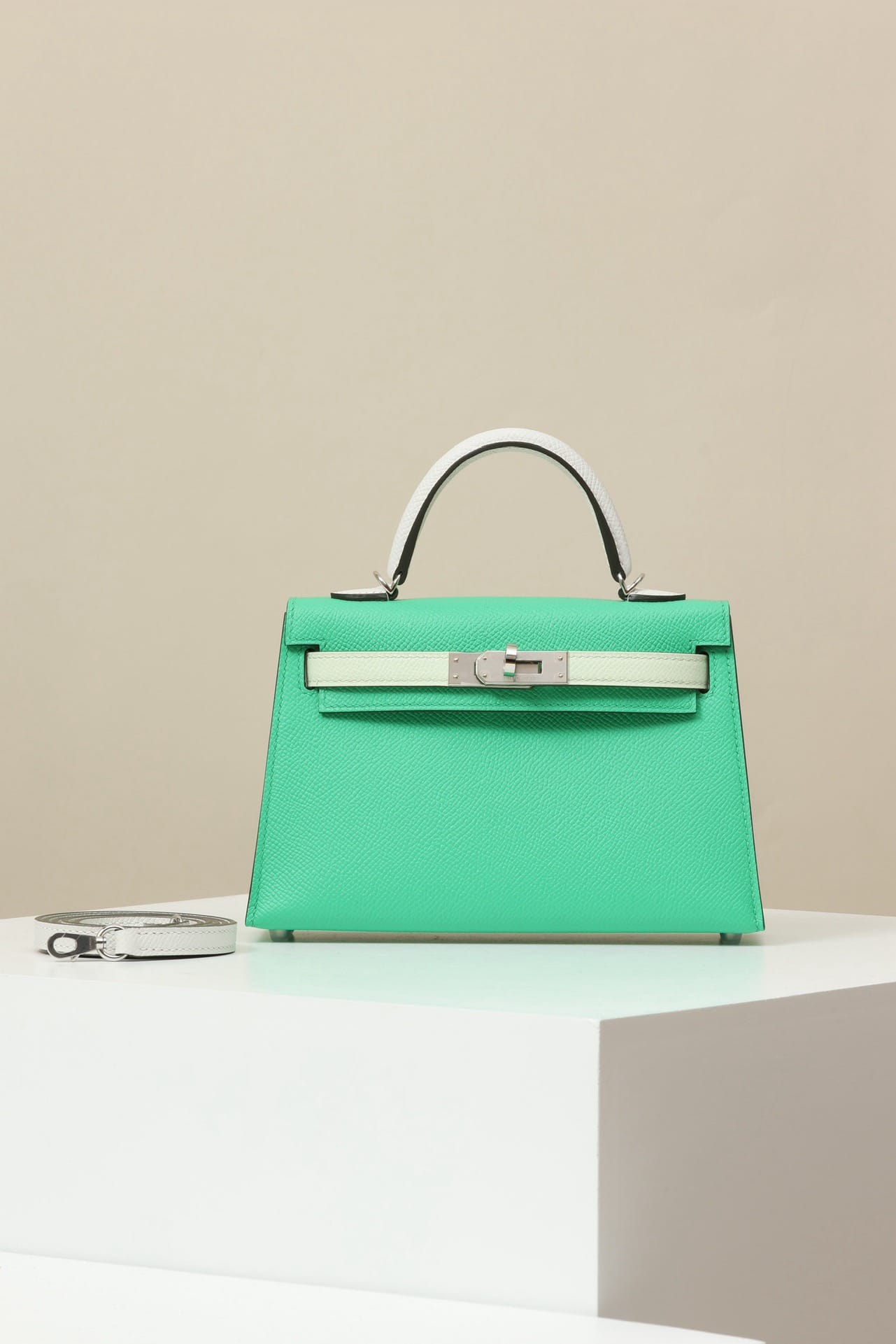 Kelly 19 Hermes Epsom OZ/0S/M4 Silver