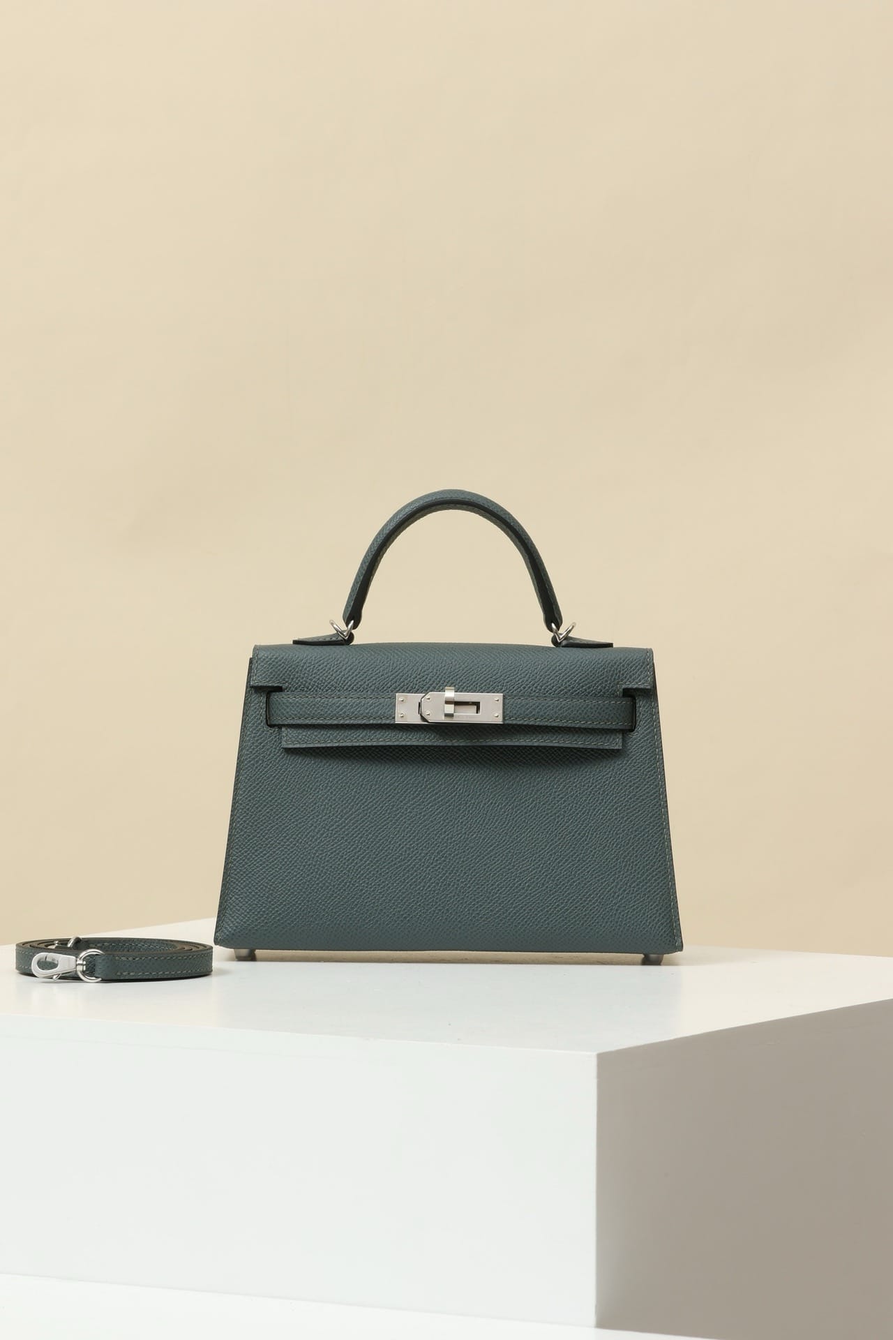 Kelly 19 Hermes Epsom H0 Silver
