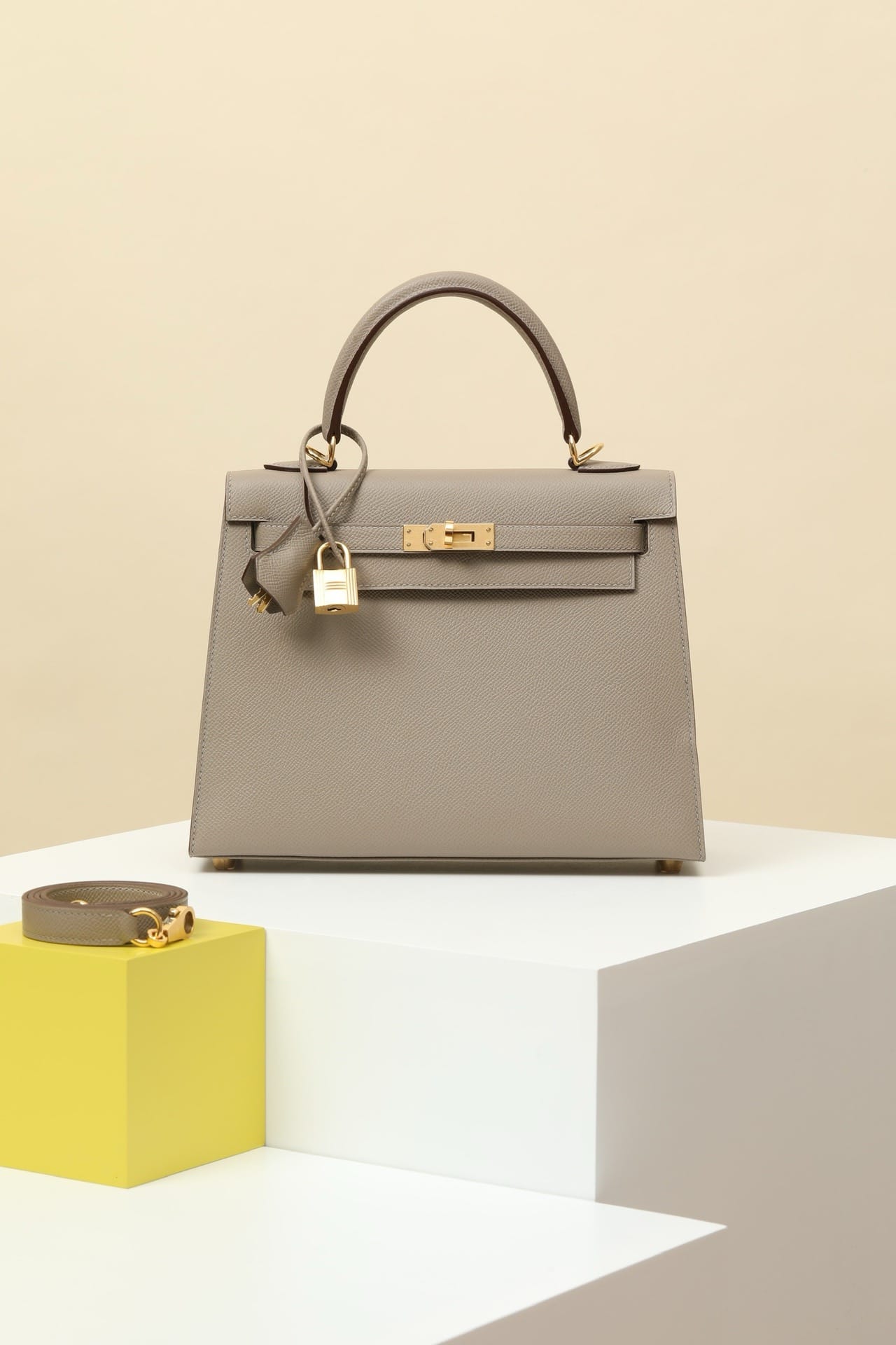 Kelly Hermes Epsom M8 gold