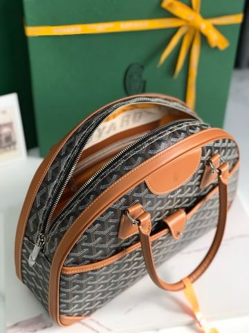 Vintage Goyard 20299.7