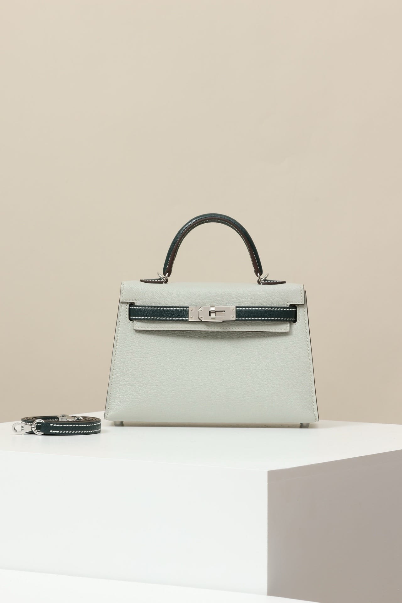 Kelly 19 Hermes Chevre 80/6O silver