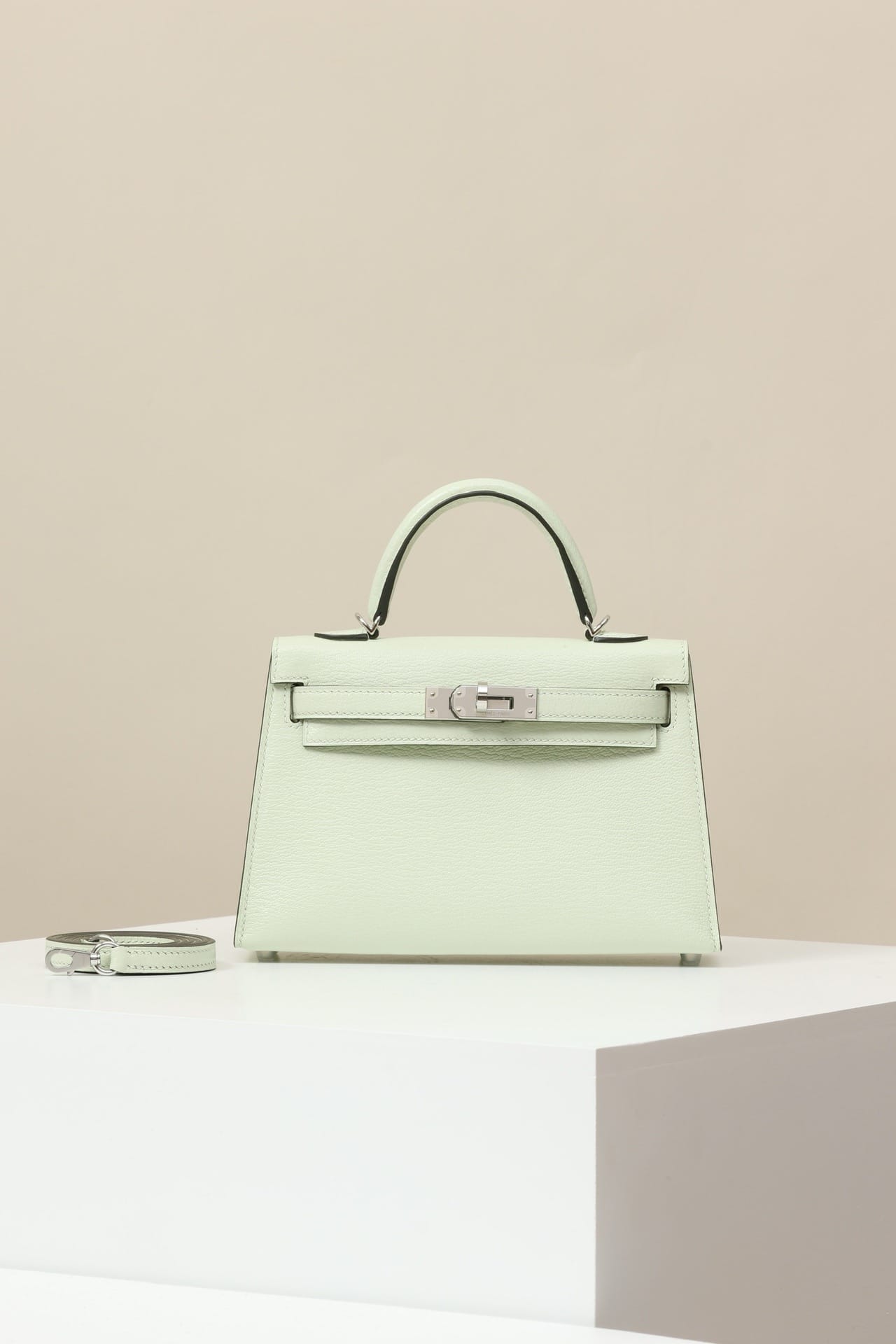 Kelly 19 Hermes Chevre 0S silver