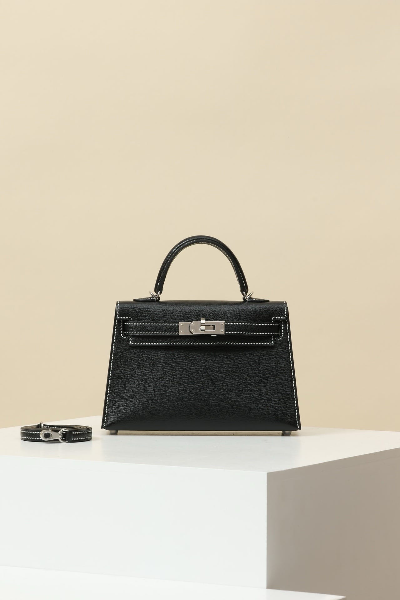 Kelly 19 Hermes Chevre CK89/80 silver