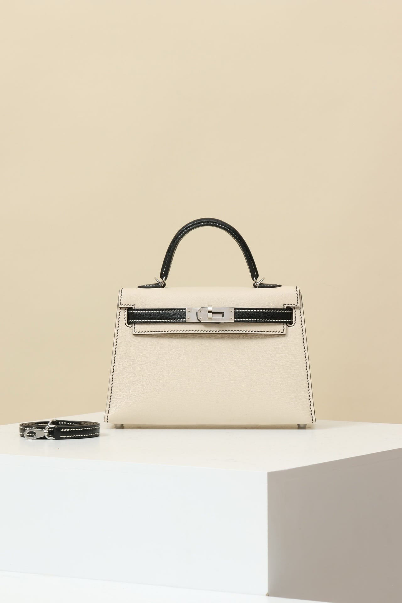 Kelly 19 Hermes Chevre L2/CK89 silver