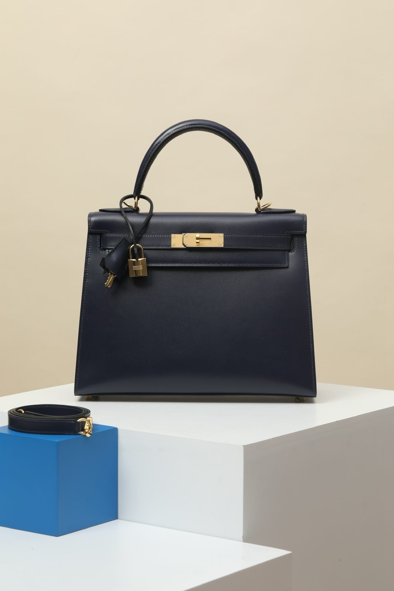 Kelly Hermes Box 73 gold