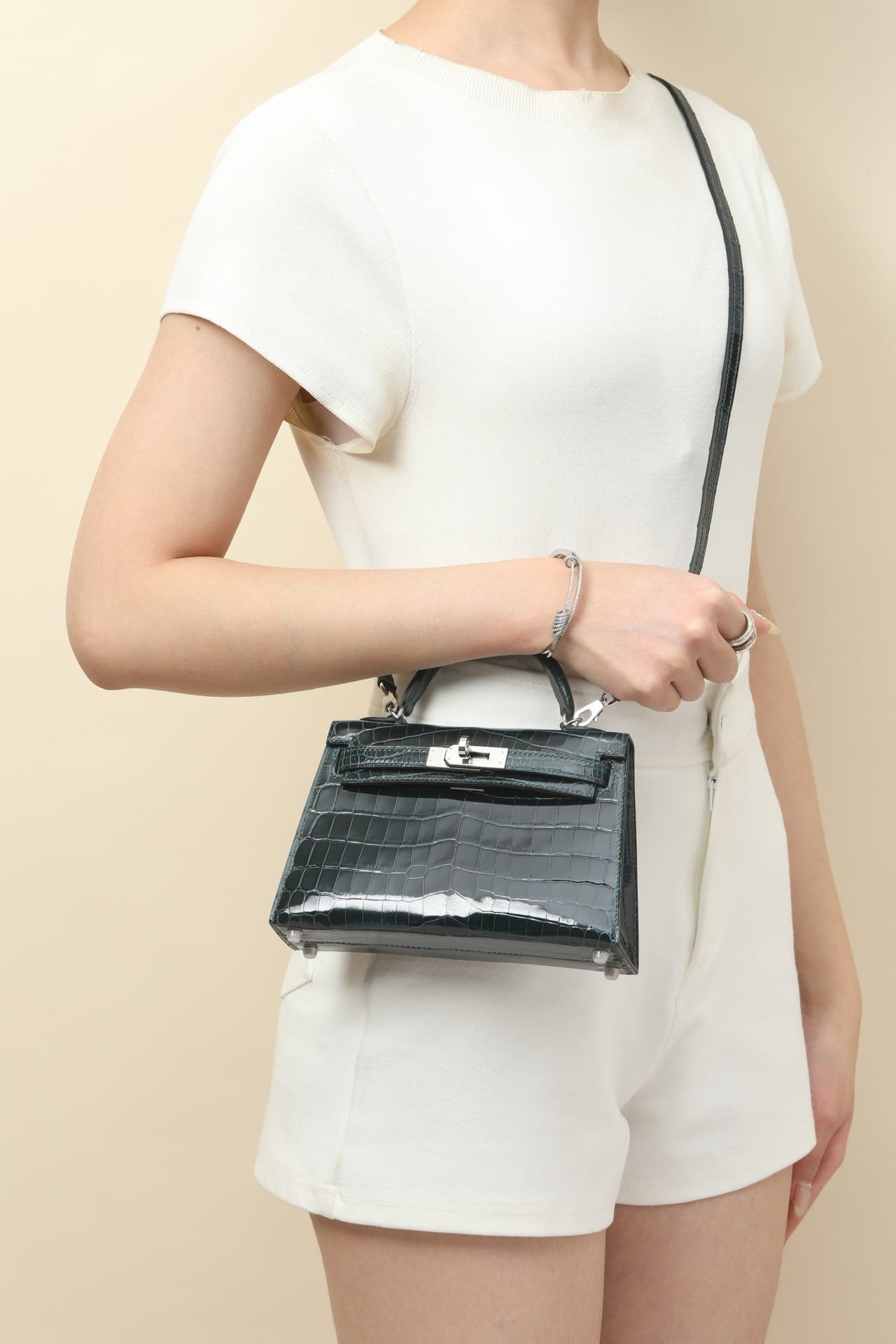 Kelly 19 Croco Hermes 60.g silver