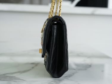 2.55 24cm Chanel 37586.3