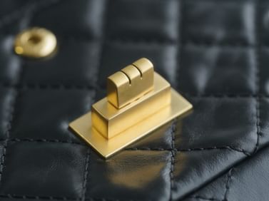 2.55 24cm Chanel 37586.3