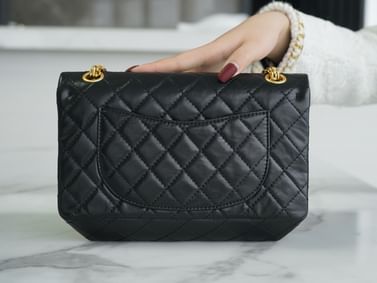 2.55 24cm Chanel 37586.3