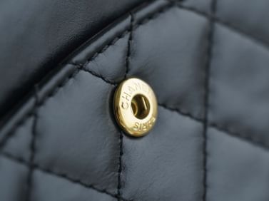 2.55 24cm Chanel 37586.3