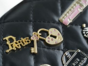 2.55 24cm Chanel 37586.3