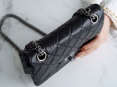 2.55 20cm Chanel 37586.4