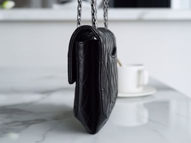 2.55 20cm Chanel 37586.4
