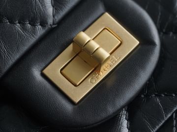 2.55 20cm Chanel 37586.5