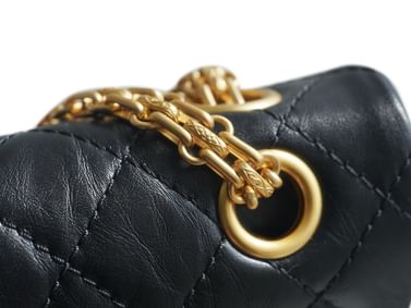 2.55 20cm Chanel 37586.5