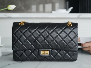 2.55 28cm Chanel 37586.6
