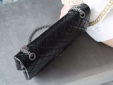 2.55 28cm Chanel 37586.7