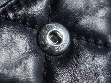 2.55 28cm Chanel 37586.7