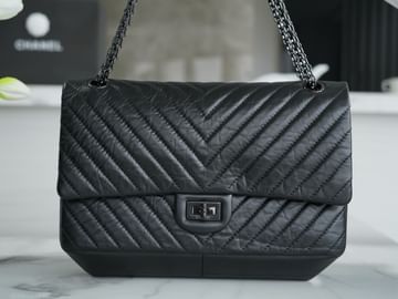 2.55 28cm Chanel 37586.8