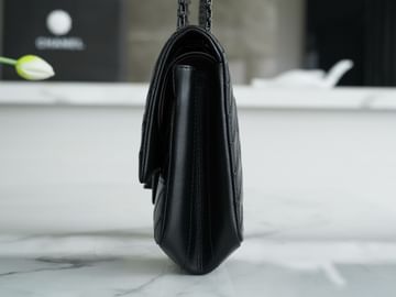 2.55 28cm Chanel 37586.8
