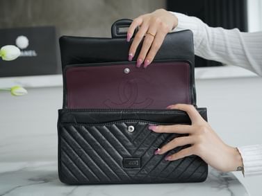 2.55 28cm Chanel 37586.8