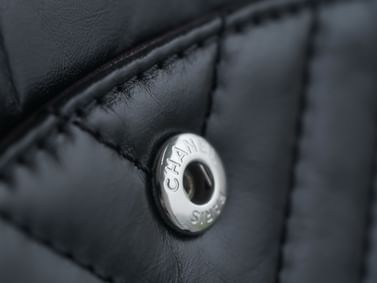 2.55 28cm Chanel 37586.8