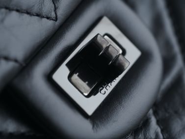2.55 28cm Chanel 37586.8