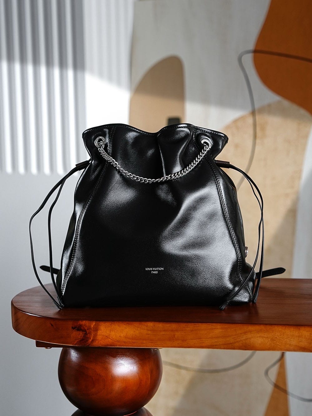 Off Duty Vibe Louis Vuitton M25545