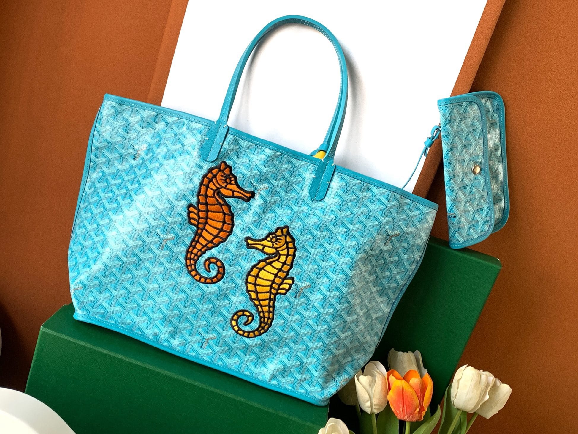 Anjor Goyard 8017