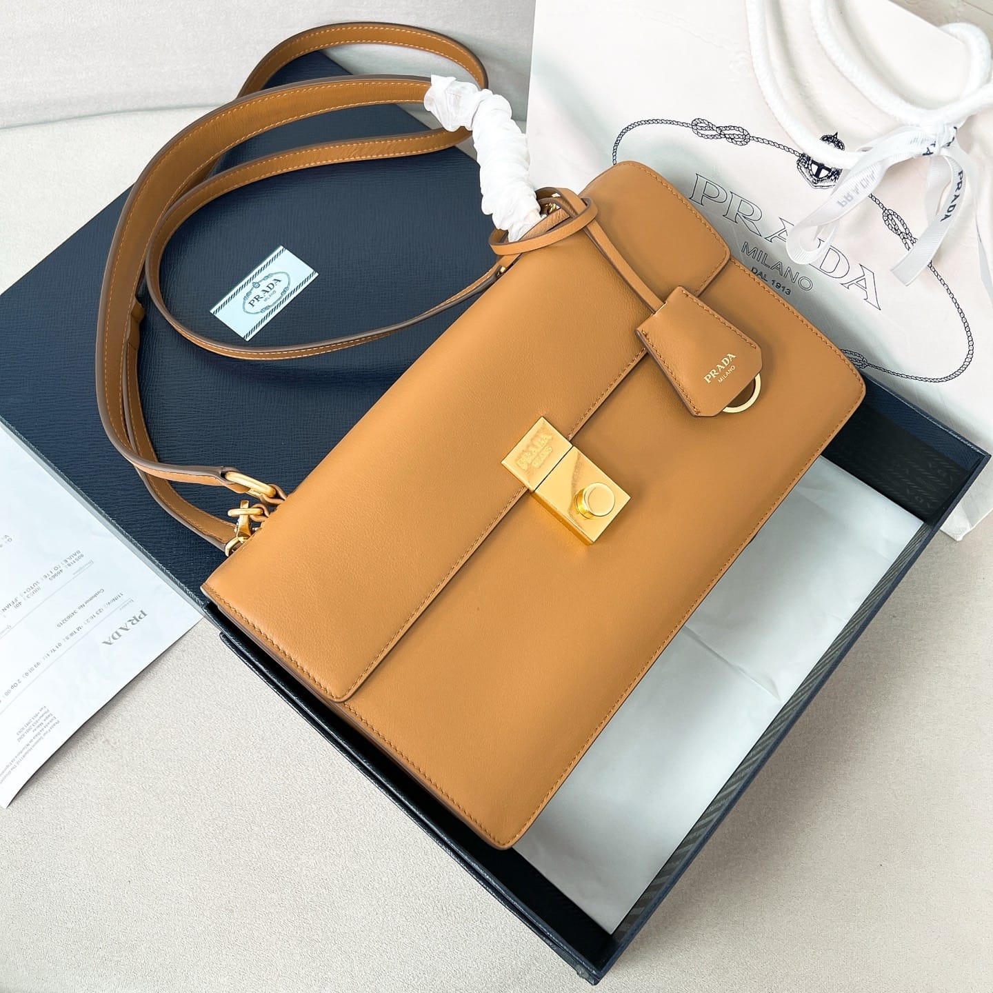 Soft Sound Prada 1BN023.2