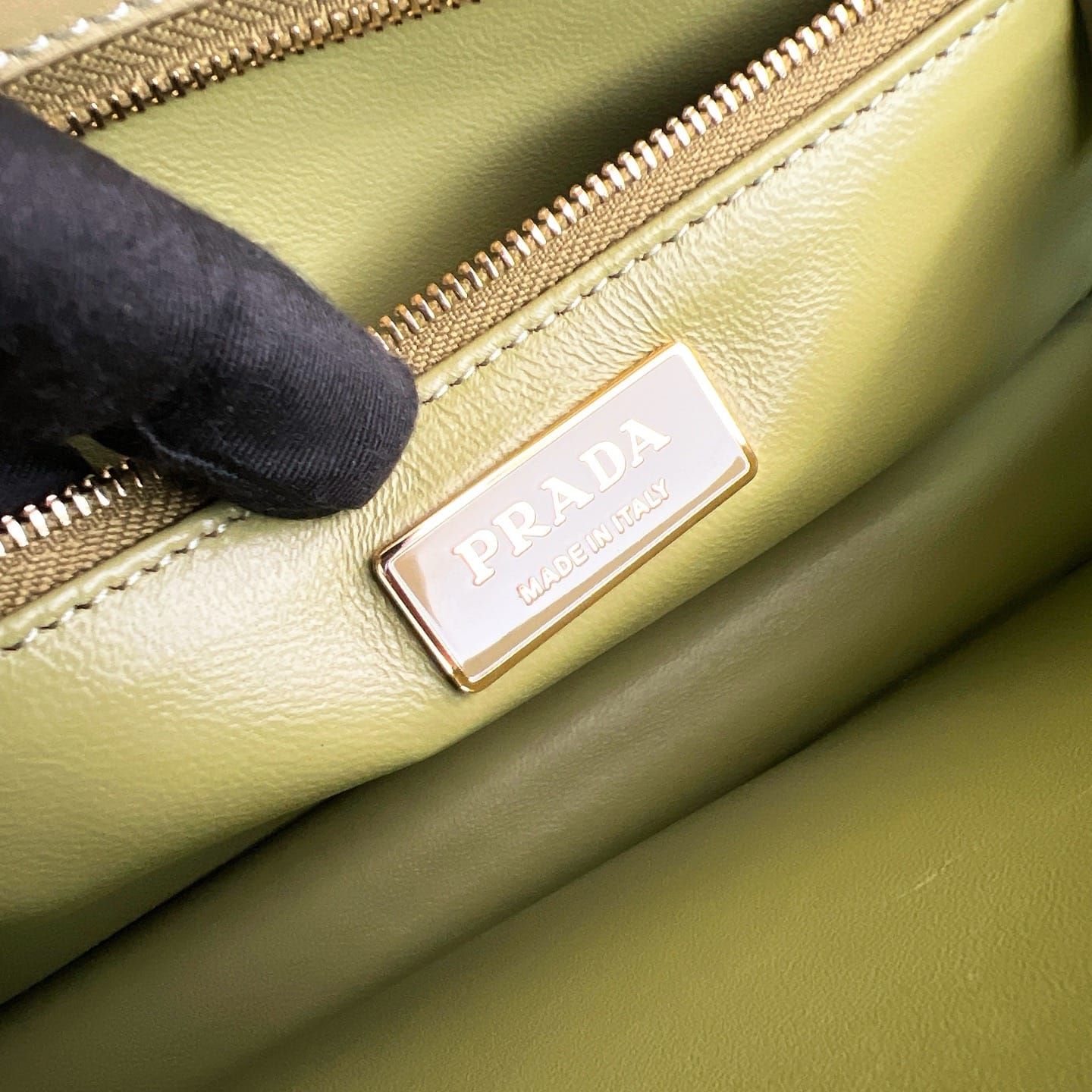 Soft Sound Prada 1BN023.4