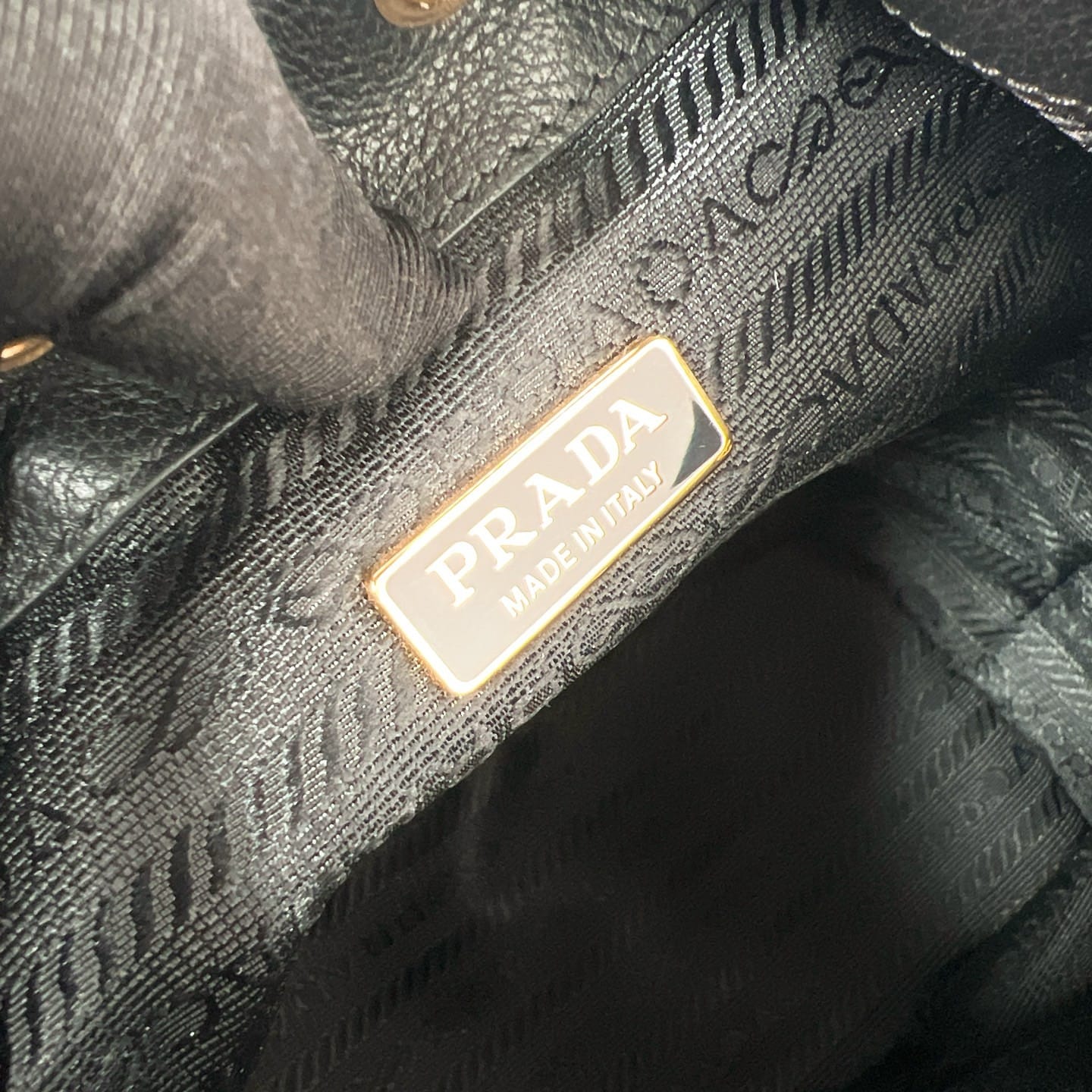 Soft Grain Prada 1BE067.3