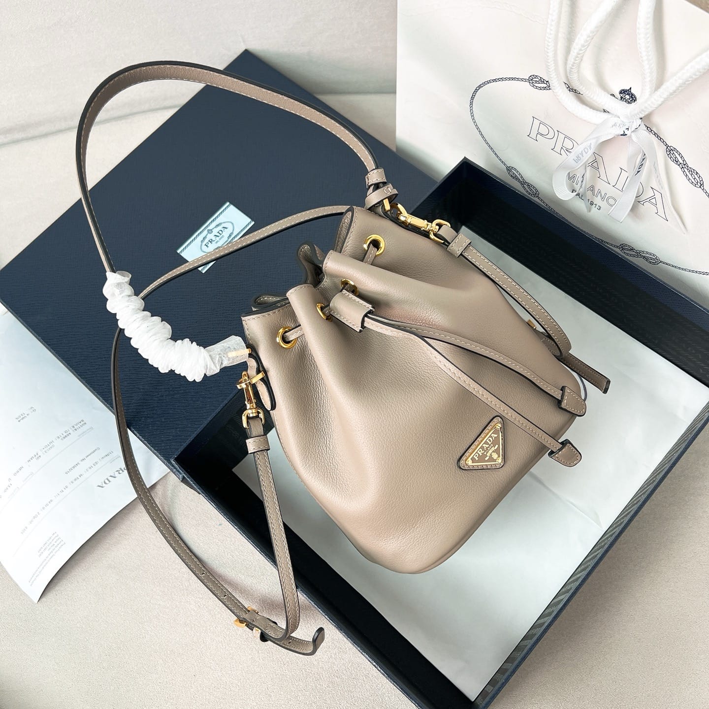 Soft Grain Prada 1BE067.4