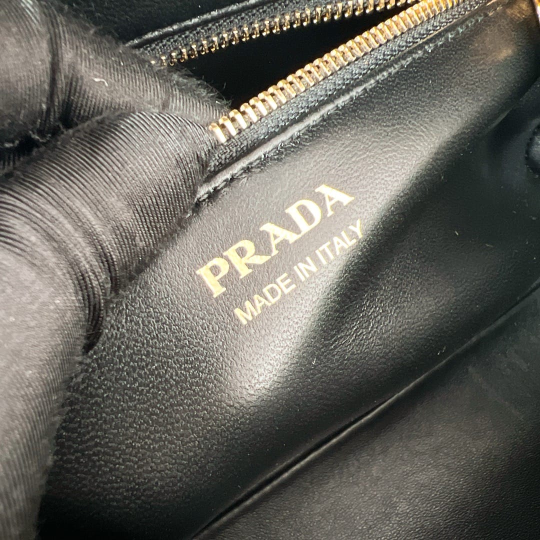 Soft Grain Prada 1BB127.1